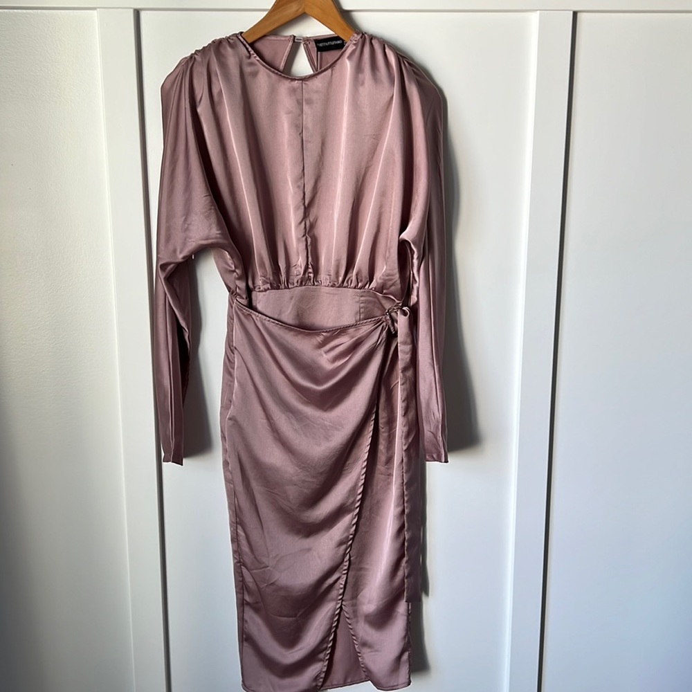 PRETTY LITTLE THING Dress